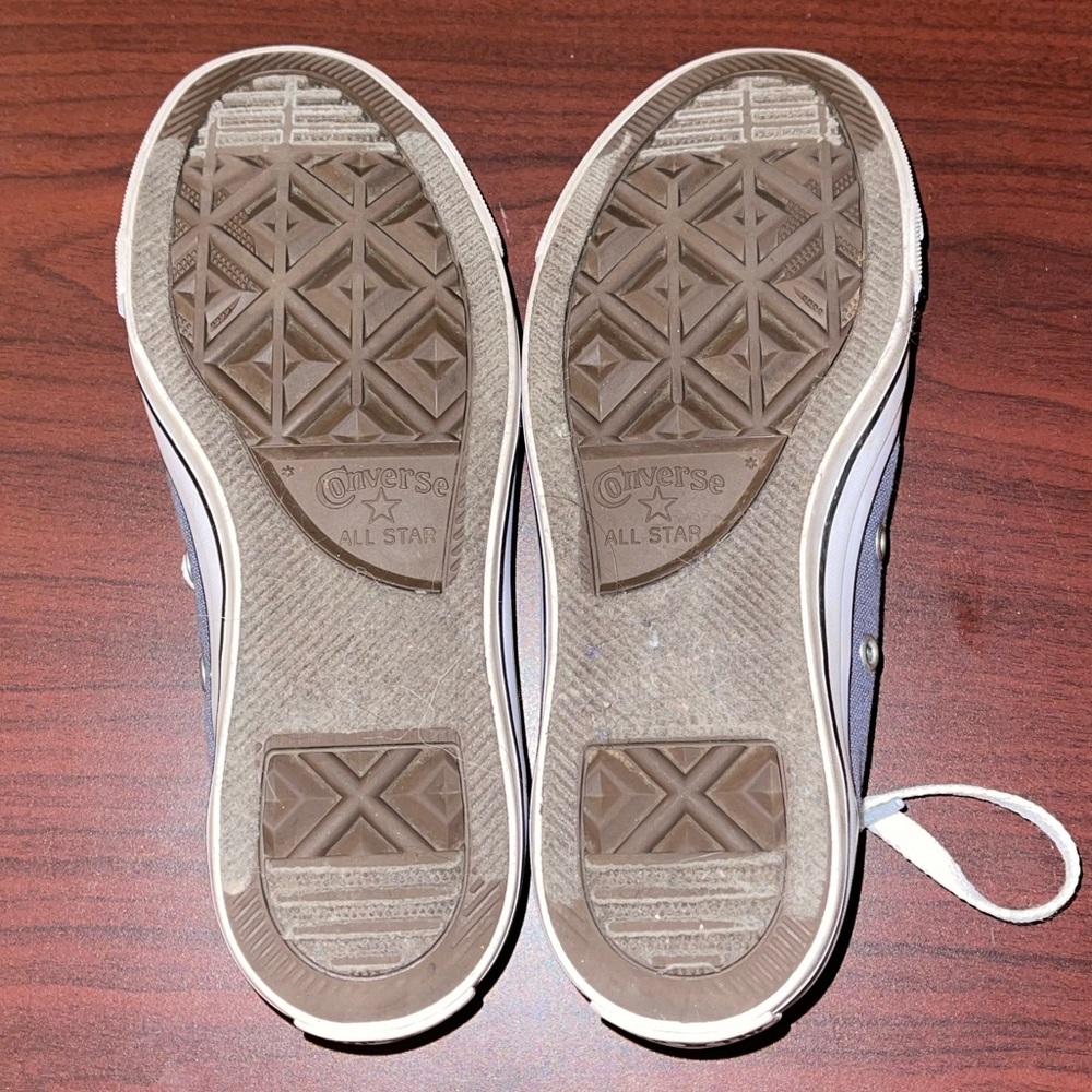 Converse - Picture 4 of 4